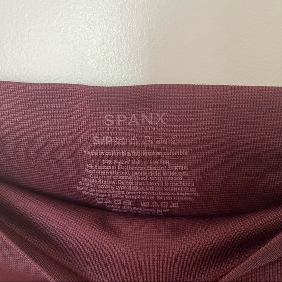 Maroon Ribbed SPANX Leggings - Size Small - Picture 7 of 7